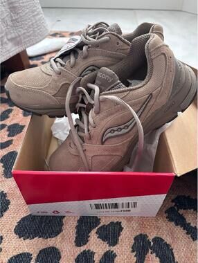 Saucony Grid Sneakers Taupe / Beige – Women’s Size 7 - New in Box